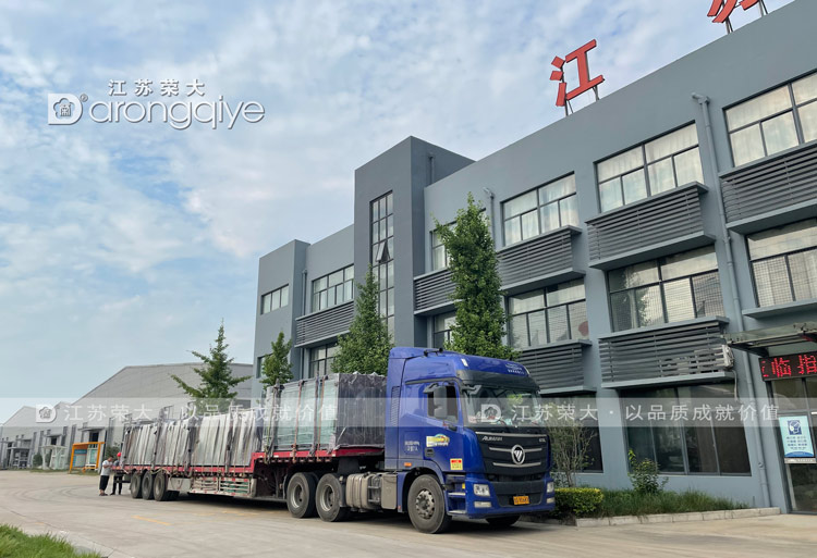 山東公交候車亭發(fā)貨圖二