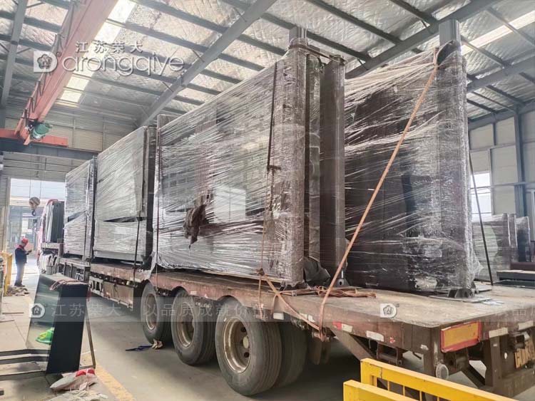 �����ǻ۹���վ�b܇�l؛