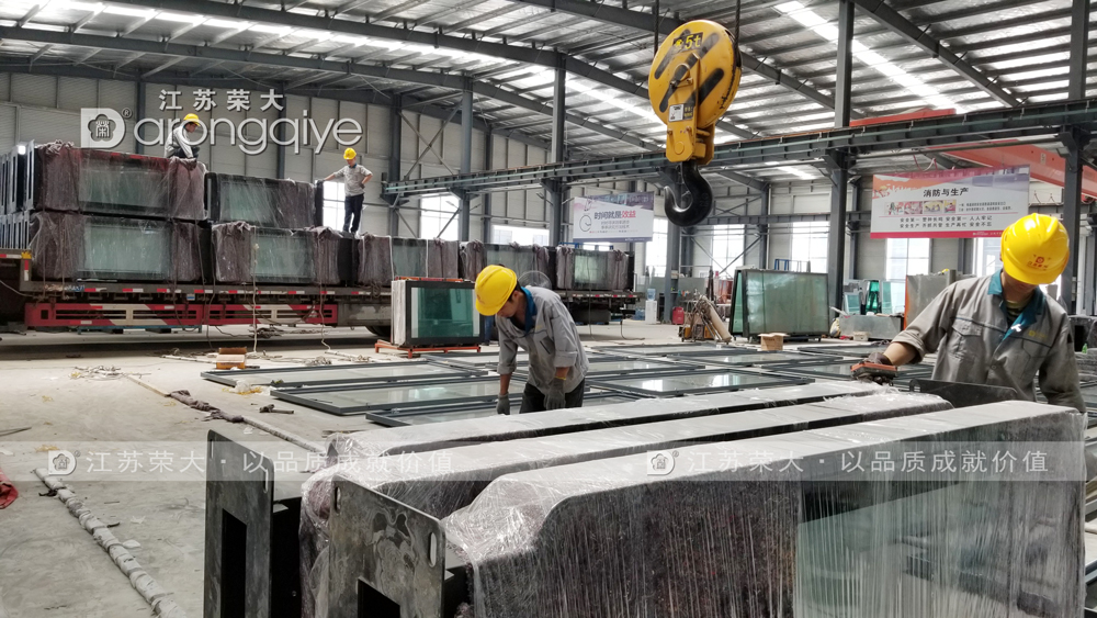 ���C���ܺ�܇(ch��)ͤվ���b܇(ch��)�Dһ