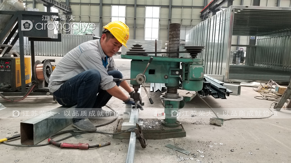 ���C���ܺ�܇(ch��)ͤվ�����a(ch��n)�D